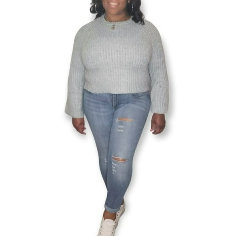 John + Jenn Green Pullover Bell Sleeve Sweater
